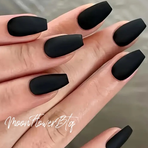 Black Matte Coffin Cut Press-On Nails - Picture 6 of 6